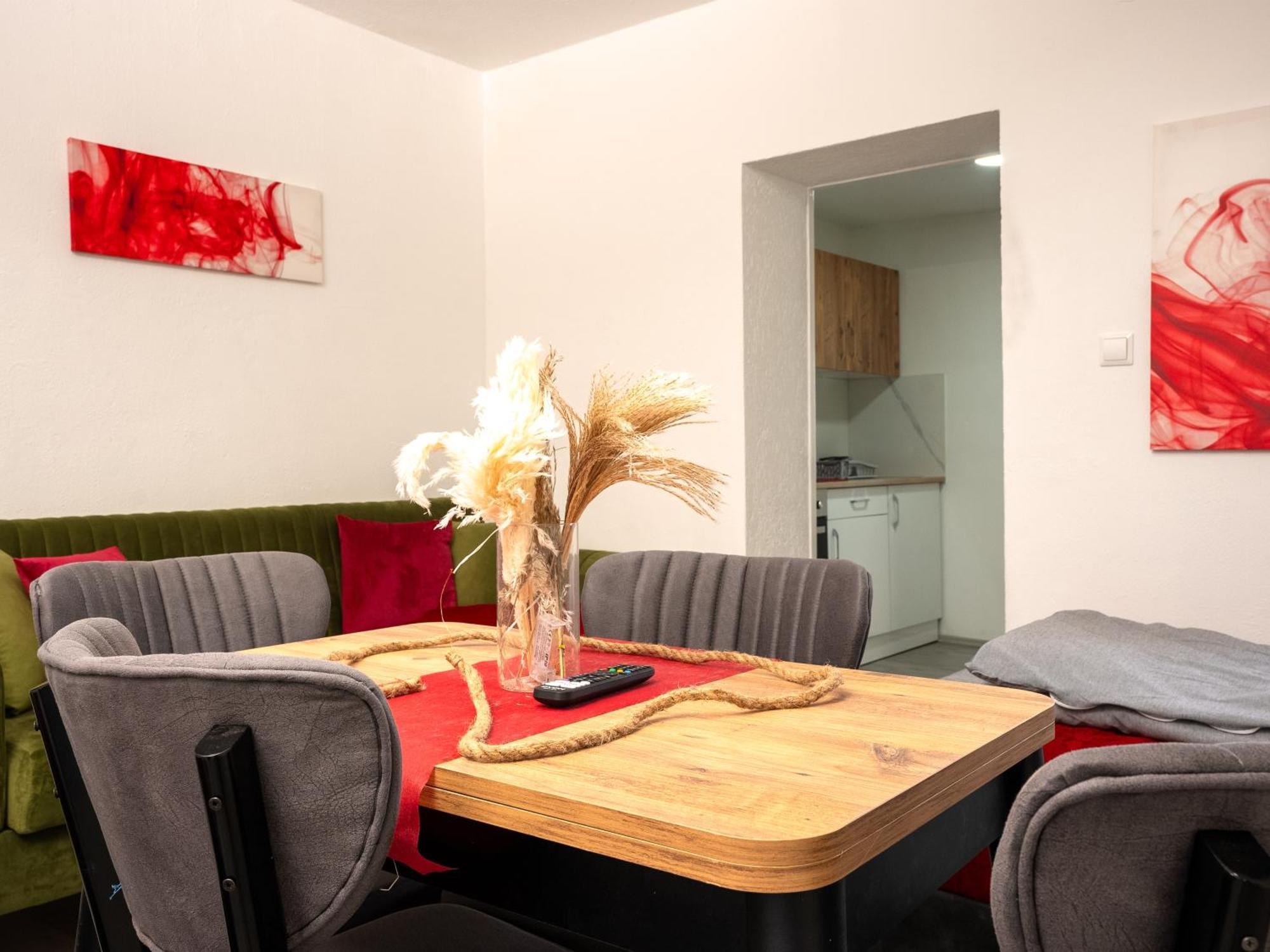 Serviceroom24 - Apartment 4 In Herten Wlan - Smart-Tv - 24-7 Check-In Und Kueche Eksteriør bilde